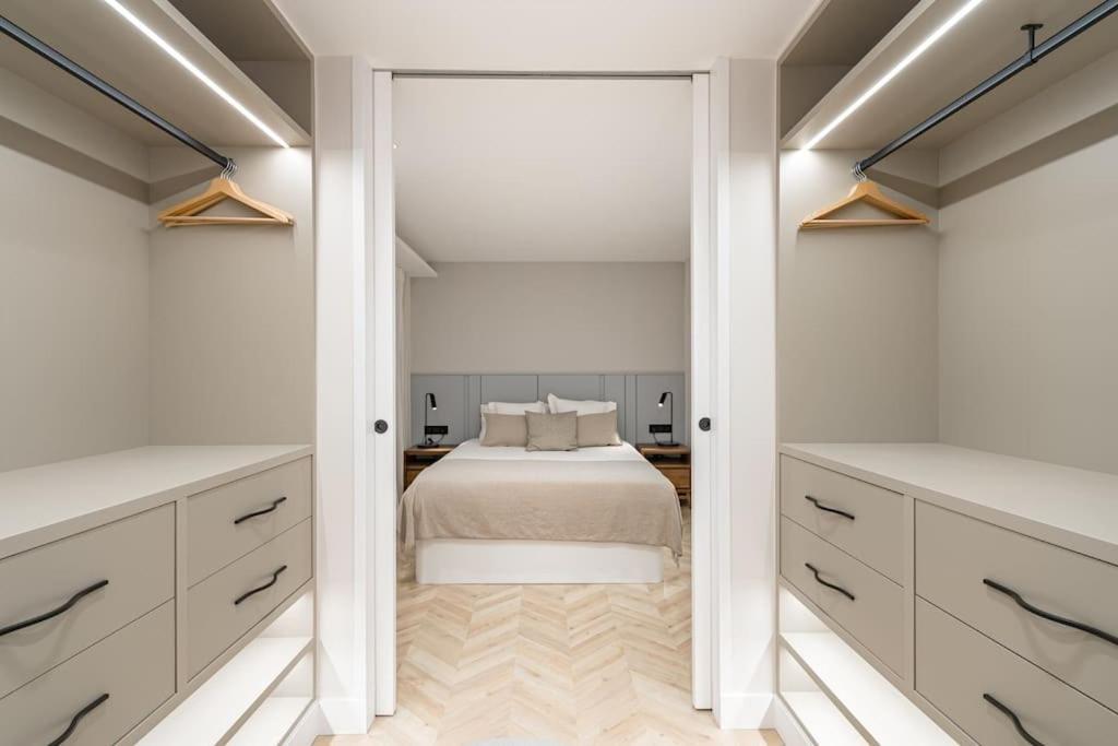 Puerta Del Sol 3Br 3Bh Apartment Madrid Bagian luar foto