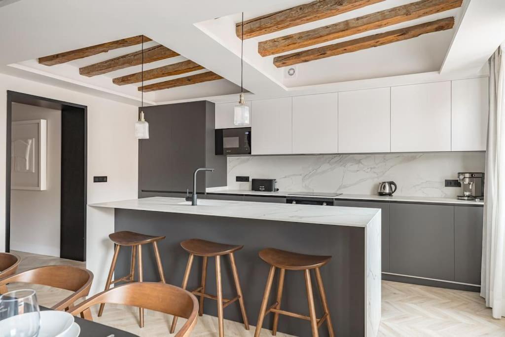 Puerta Del Sol 3Br 3Bh Apartment Madrid Bagian luar foto