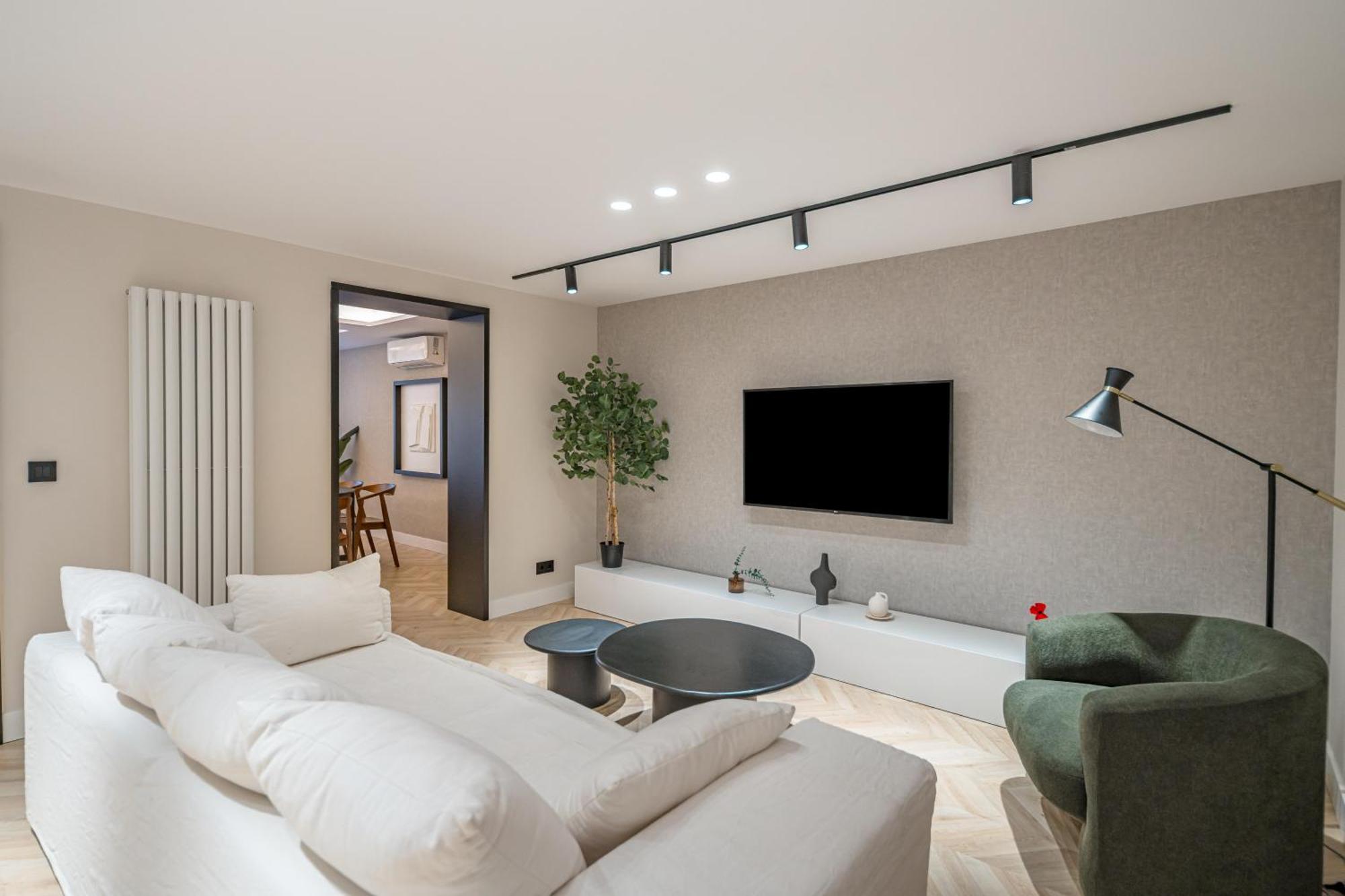 Puerta Del Sol 3Br 3Bh Apartment Madrid Bagian luar foto